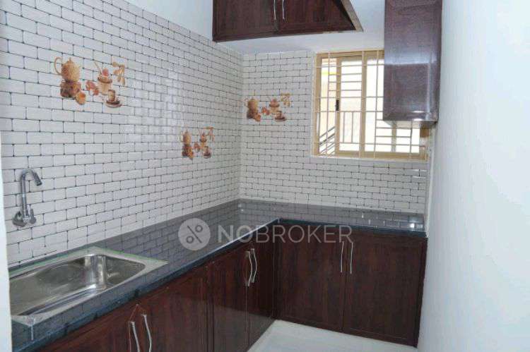 1 RK House for Rent  In Guddadhalli Main Rd