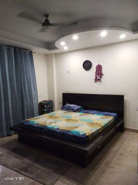 PG for Anyone in Google Signature Tower A