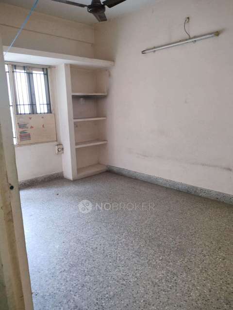 2 BHK Flat In Lakshmi Apartment, Choolaimedu For Sale  In Choolaimedu