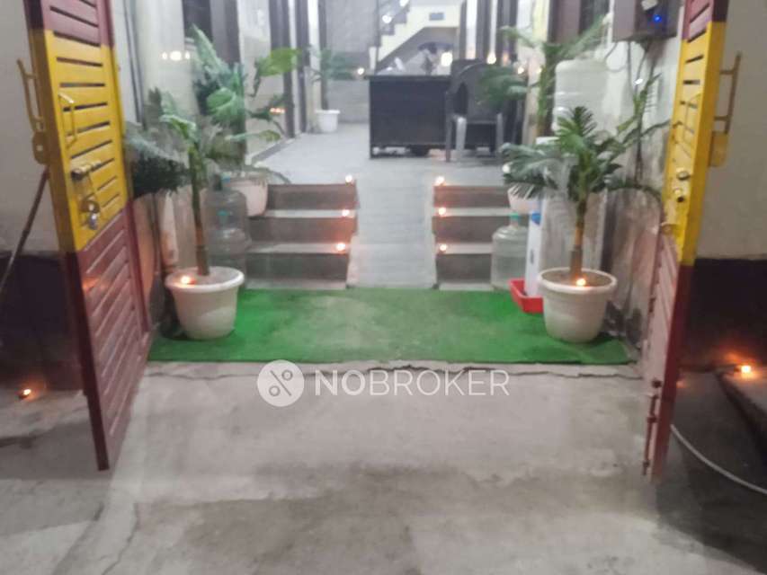 PG for Boys in Sector 66