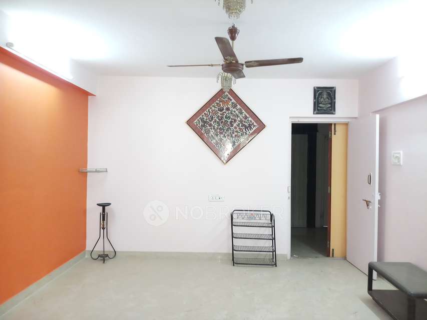 2 BHK Flat In Chitravani Chs, Malad East For Sale  In Malad East