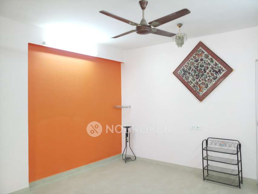 2 BHK Flat In Chitravani Chs, Malad East For Sale  In Malad East