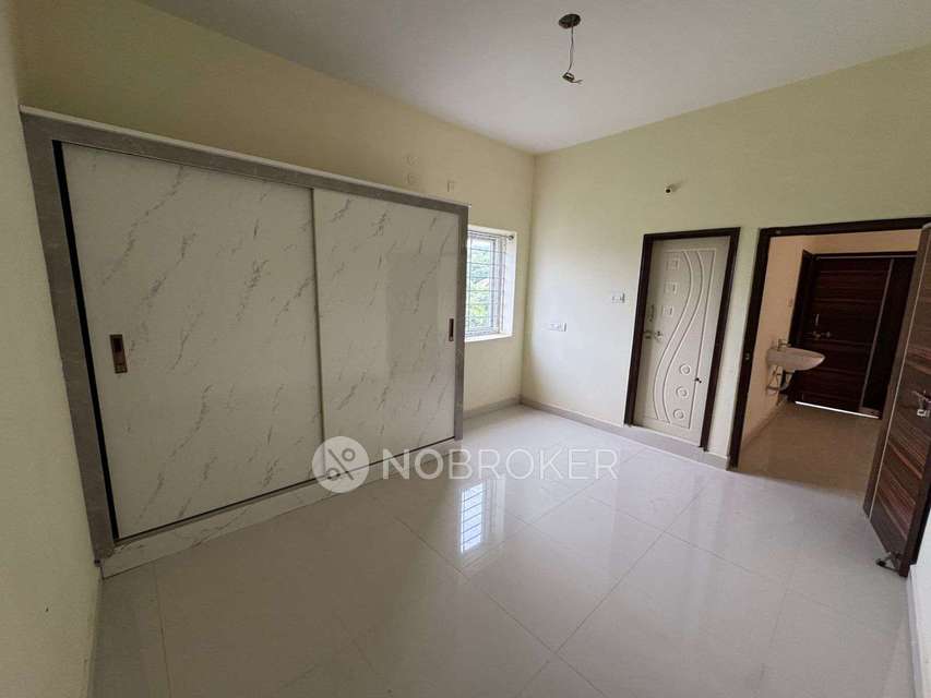 3 BHK Flat In Sri Yaddadri Hills  For Sale  In Kukatpally