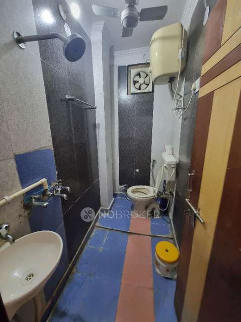 2 BHK Flat For Sale  In Vishwas Park