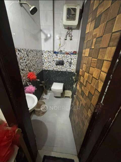 2 BHK Flat In Uttam Nagar West For Sale  In Uttam Nagar