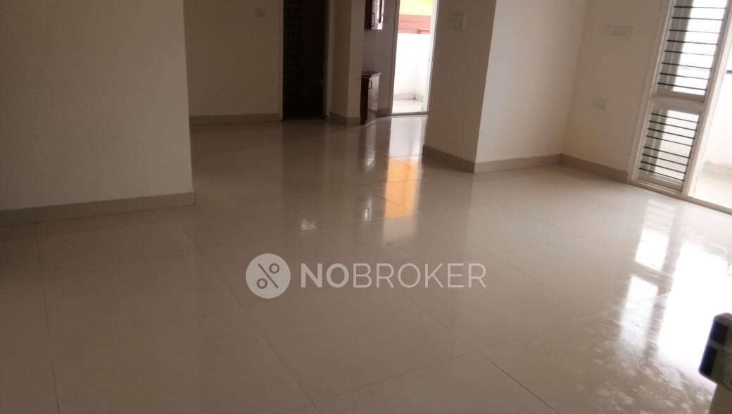 2 BHK Flat In Kk White Castle For Sale  In Kadugodi