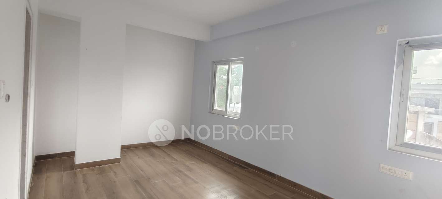 3 BHK Flat In Sterling Zen For Sale  In East Marredpally