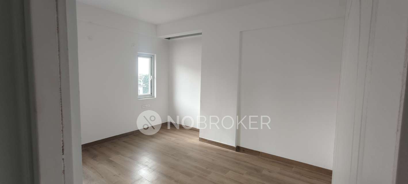 3 BHK Flat In Sterling Zen For Sale  In East Marredpally