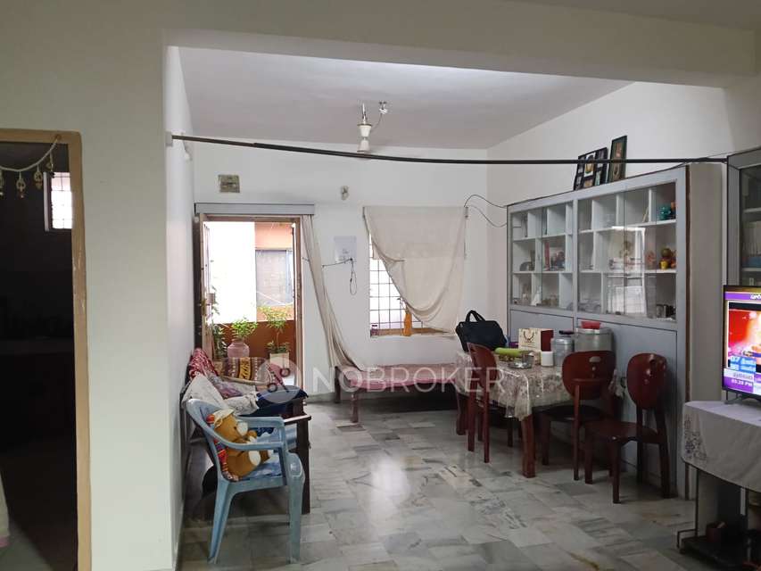 2 BHK Flat In Gayathri Towers For Sale  In Tarnaka