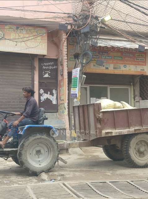 Godown/Warehouse in Krishan Vihar, Delhi for Rent 