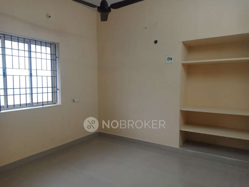 2 BHK Flat In Kruthi Flats ,  For Sale  In Vengavasal