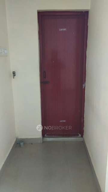 2 BHK Flat In Kruthi Flats ,  For Sale  In Vengavasal