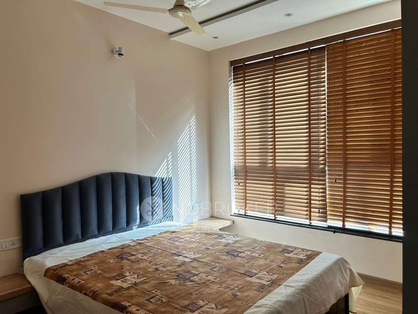3 BHK Flat In Amanora Future Towers for Rent  In Hadapsar