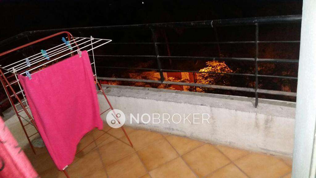 1 BHK Flat In Kumar Paradise For Sale  In Hadapsar