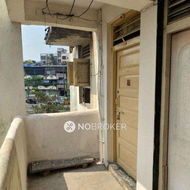 1 RK Flat In Gangadhar Housing Society For Sale  In Thane West