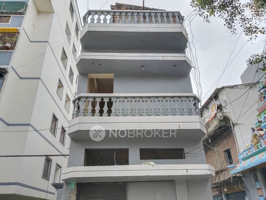 4+ BHK House For Sale  In Himayath Nagar
