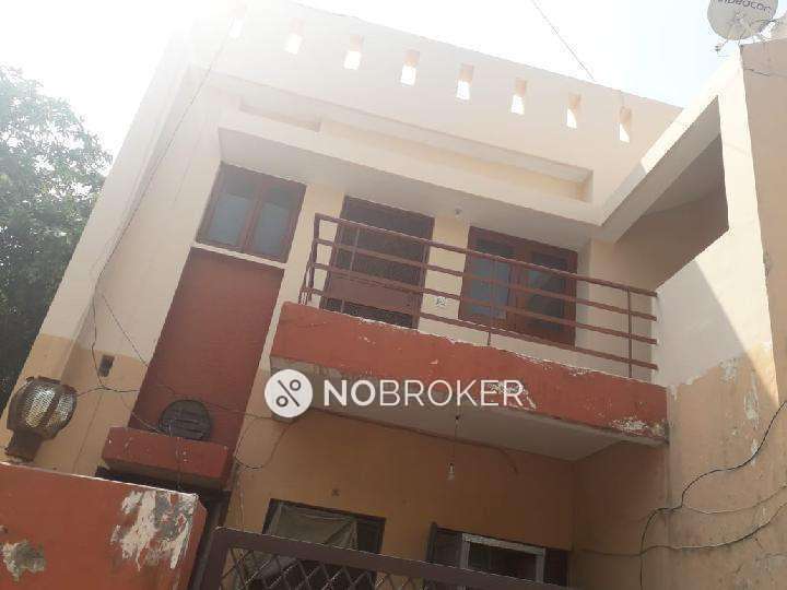 2 BHK Villa In Maruti Vihar Housing Society for Rent  In Sector 28