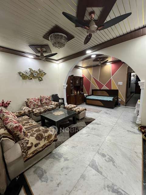 2 BHK Flat In Apartment For Sale  In Moti Nagar