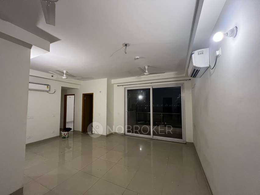 3 BHK Flat In Ramprastha Primera For Sale  In Sector-37 D