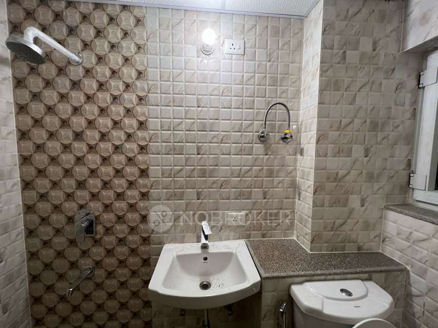 3 BHK Flat In Ramprastha Primera For Sale  In Sector-37 D