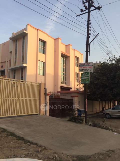 Industrial Building , Noida for Rent 