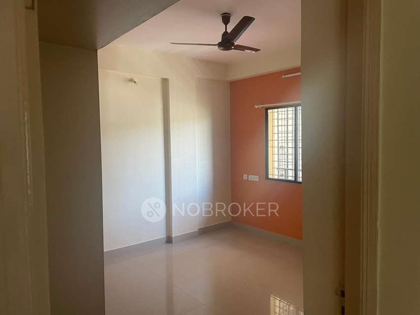 2 BHK Flat In Pyramid Pinnacle, J. P. Nagar For Sale  In J. P. Nagar