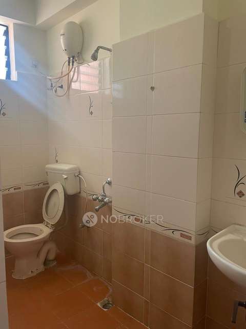 2 BHK Flat In Pyramid Pinnacle, J. P. Nagar For Sale  In J. P. Nagar