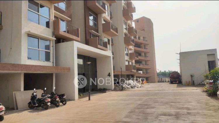 2 BHK Flat In Godrej Boulevard For Sale  In Manjari Khurd