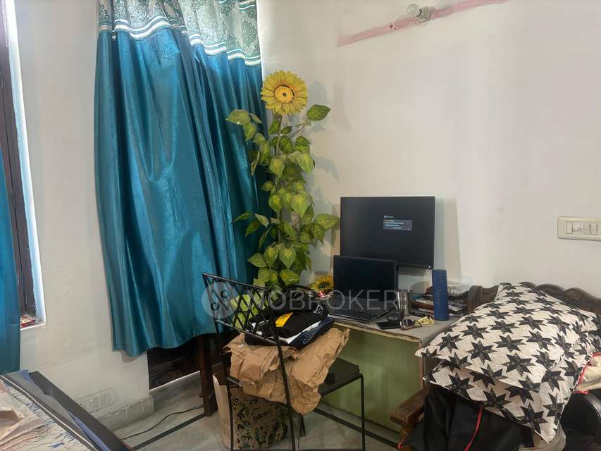 Shared Room for Male In 2 BHK  In Sector 22b