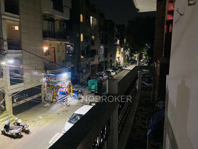 2 BHK Flat For Sale  In Lajpat Nagar