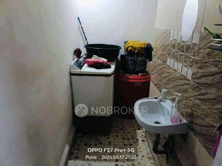 2 BHK Flat In Manisha Apartment For Sale  In  Kondhwa