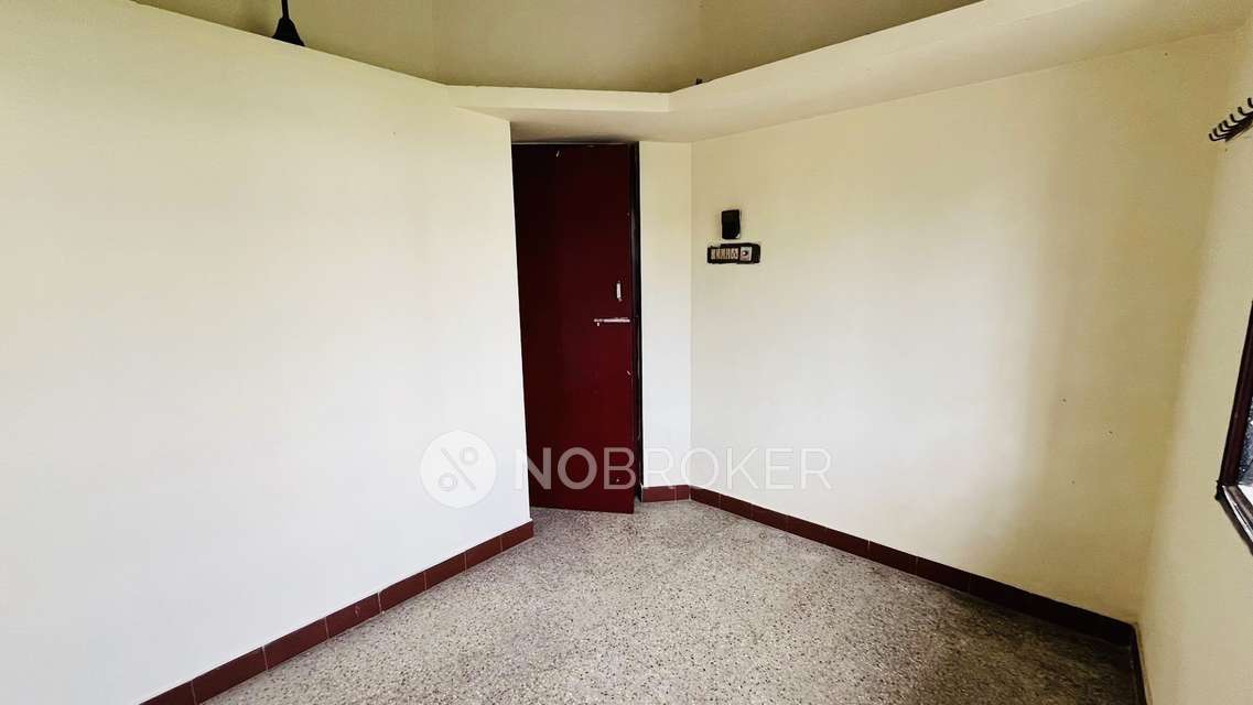 2 BHK Flat In Karthigai Apartment For Sale  In Thiruvanmiyur