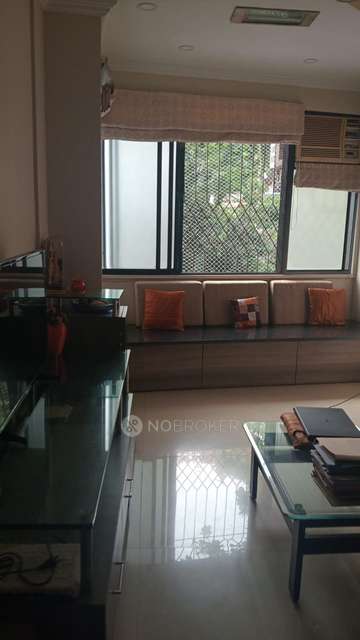 2 BHK Flat In Bhaveshwar Sadan For Sale  In Victoria Building, Chatrapati Shivaji Maharaj Marg, New Dinkar Co Operative Housing Society, Mahim, Mumbai, Maharashtra 400016, India
