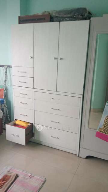 2 BHK Flat In Bhaveshwar Sadan For Sale  In Victoria Building, Chatrapati Shivaji Maharaj Marg, New Dinkar Co Operative Housing Society, Mahim, Mumbai, Maharashtra 400016, India