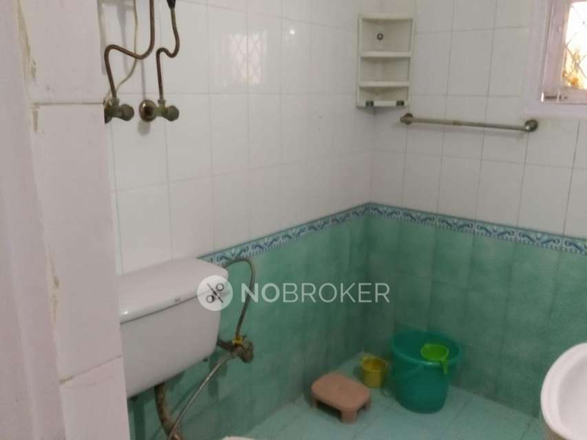 2 BHK Flat In Parsvnath Majestic For Sale  In Indirapuram