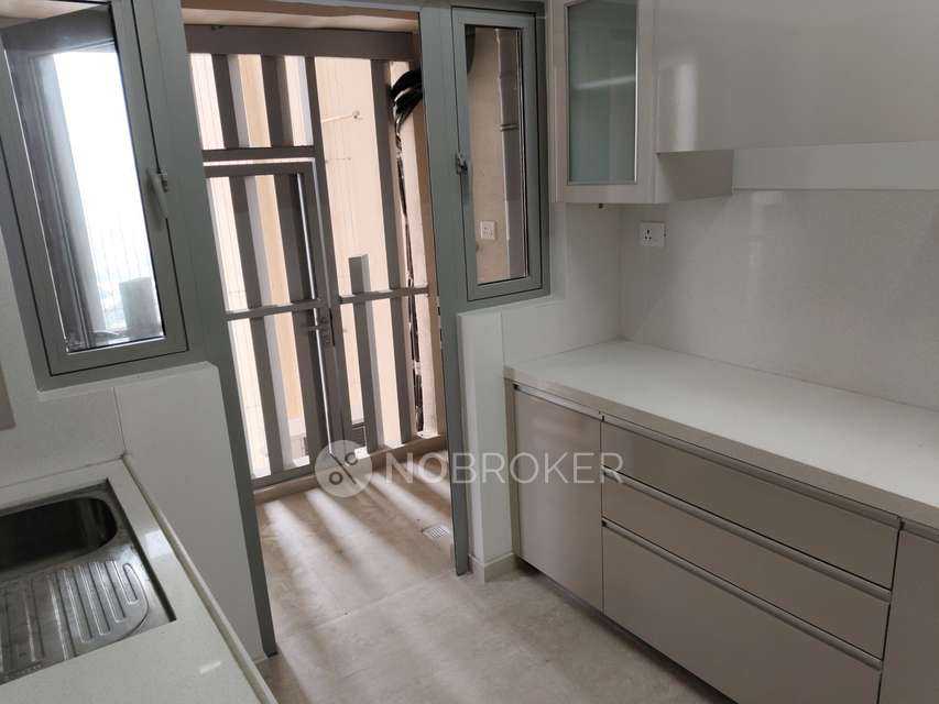 4 BHK Flat In Piramal Aranya For Sale  In Byculla East