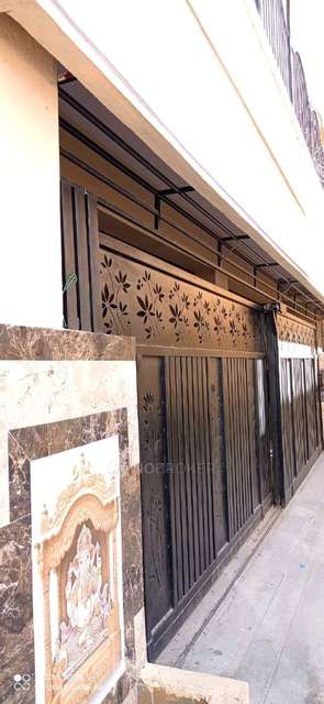 Commercial Property in Badminton Place, Sheshadri Iyer Memorial Hall, Nunegundlapalli, Ambedkar Veedhi, Bengaluru, Karnataka 560001, India, Bangalore for sale 