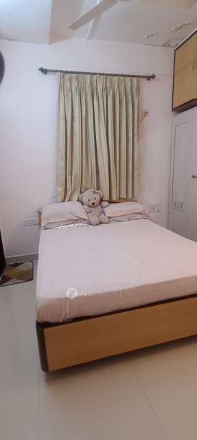 2 BHK Flat In Maheshwar Darshan Apartment For Sale  In Santacruz West