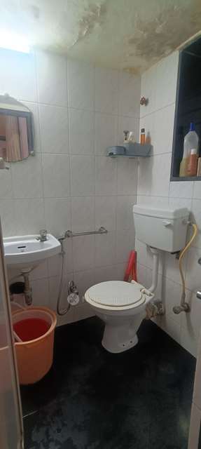 2 BHK Flat In Maheshwar Darshan Apartment For Sale  In Santacruz West