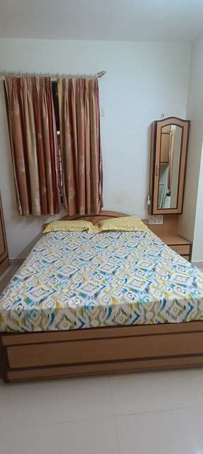 2 BHK Flat In Maheshwar Darshan Apartment For Sale  In Santacruz West