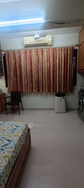 2 BHK Flat In Maheshwar Darshan Apartment For Sale  In Santacruz West