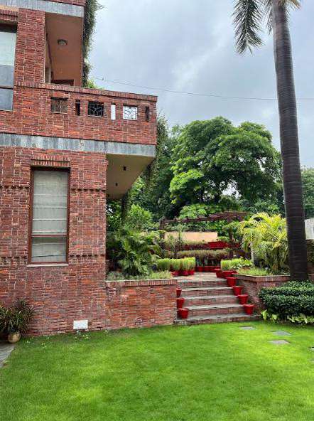 Office Space in 15a, Noida for Rent 