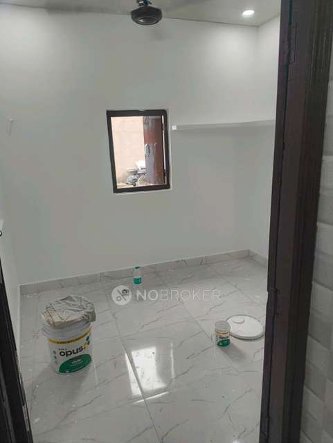 3 BHK Flat In Hussain&#39;s For Sale  In Lal Kuan Bazar