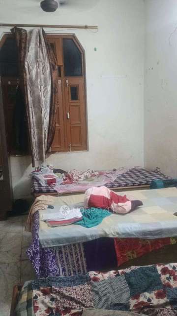 PG for Anyone in Mukherjee Nagar