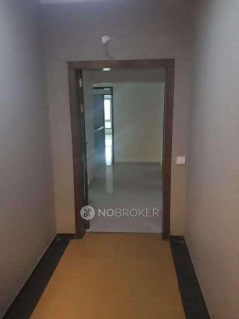 4+ BHK Flat In Empress Court For Sale  In Ghorpadi