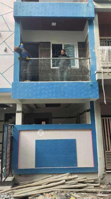 4+ BHK Flat In Standalone Building  For Sale  In Bommanahalli