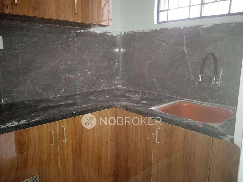 4+ BHK Flat In Standalone Building  For Sale  In Bommanahalli