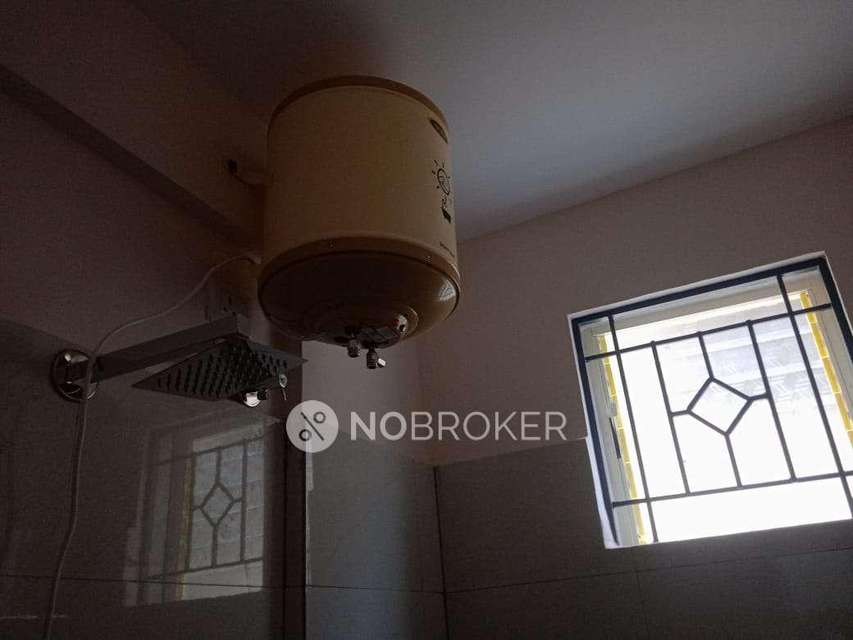 4+ BHK Flat In Standalone Building  For Sale  In Bommanahalli