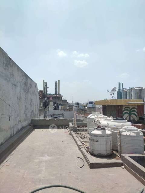 4+ BHK Flat For Sale  In Laxmi Nagar