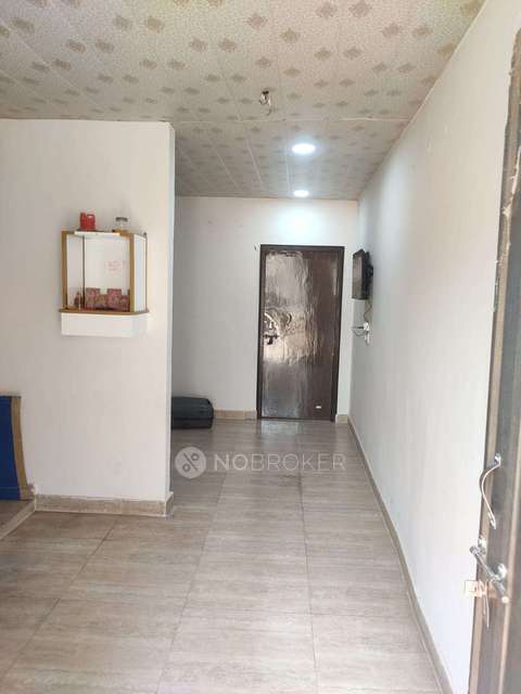 4+ BHK Flat For Sale  In Laxmi Nagar